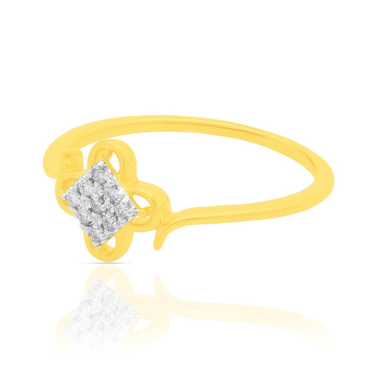 Daily Glow with Clover Diamond Ring for Women
