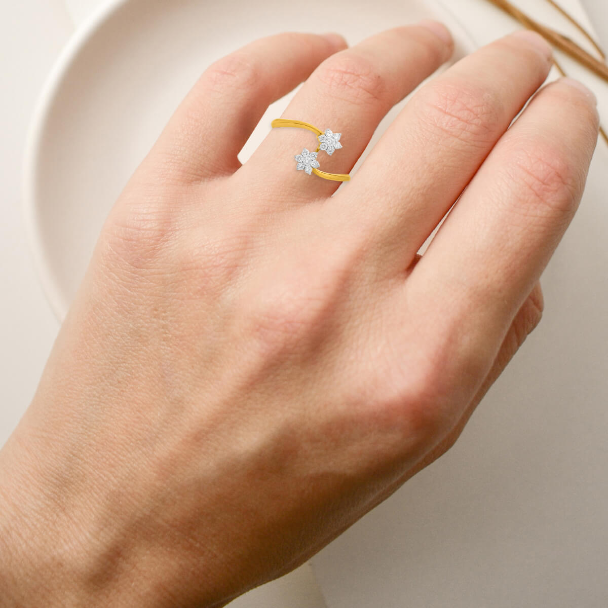 GlitteRing for Women Floral Grace Diamond Ring for Women