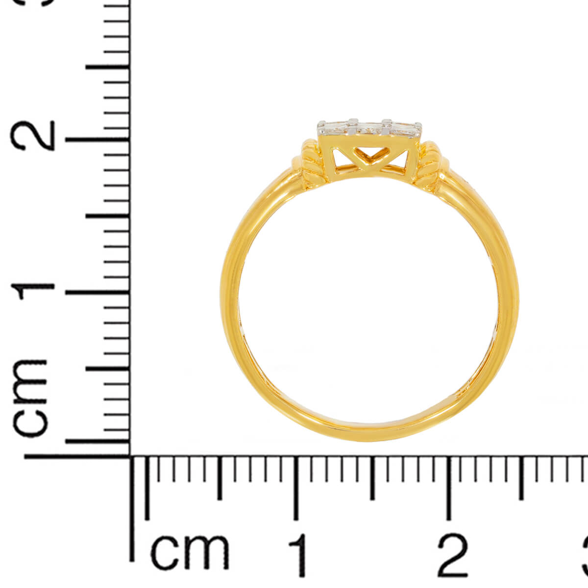 Brawny Essence Gold Rings for Men