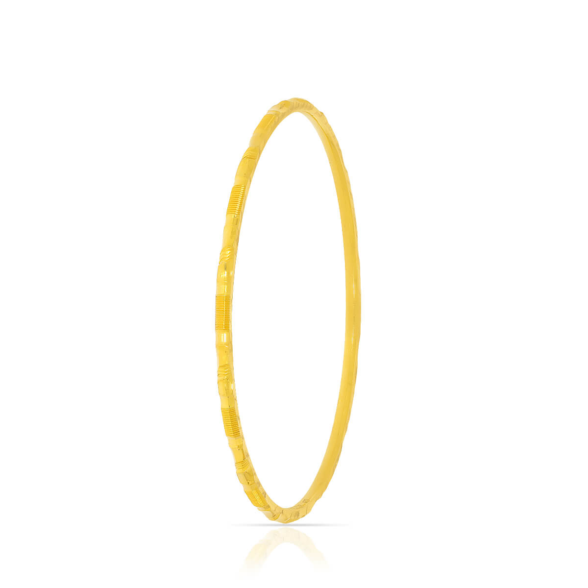 Polished Chic Gold Bangle
