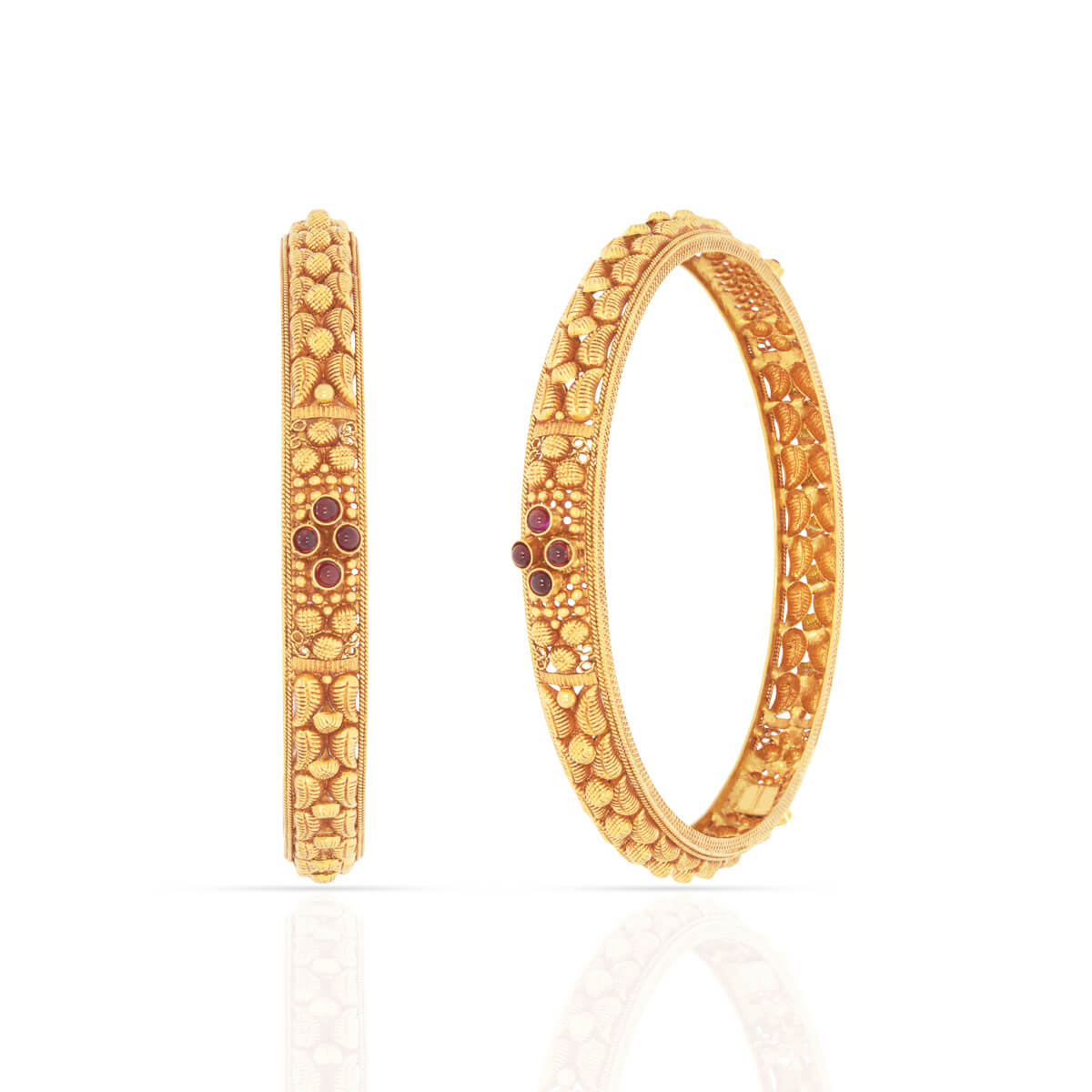 Royal Charm Gold Bangle