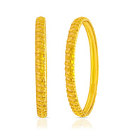 Lustrous Glow Gold Bangle