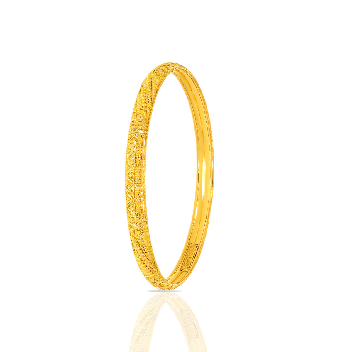 Gold Bangle with Lustrous Shine