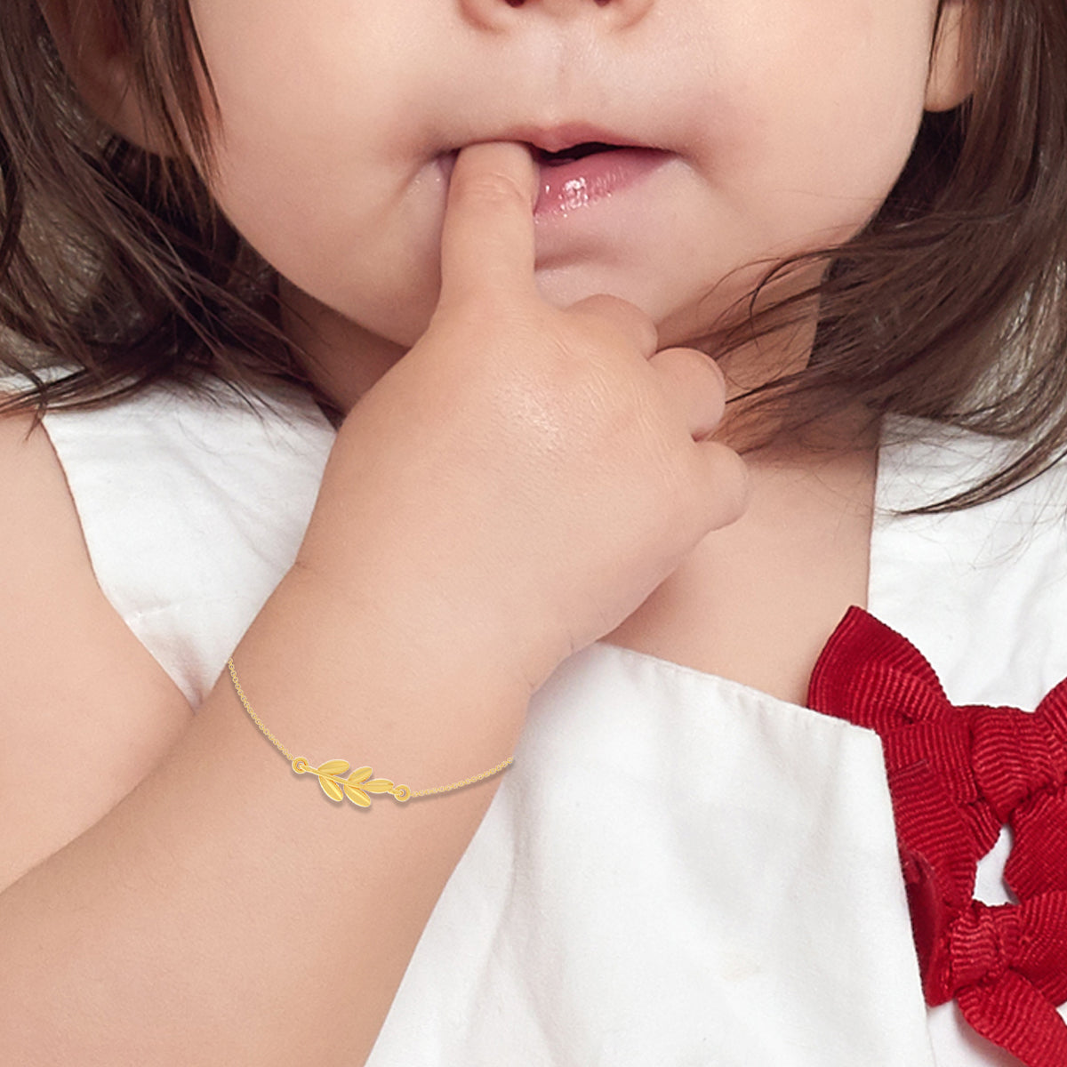 Petite Gold Leaf Bracelet
