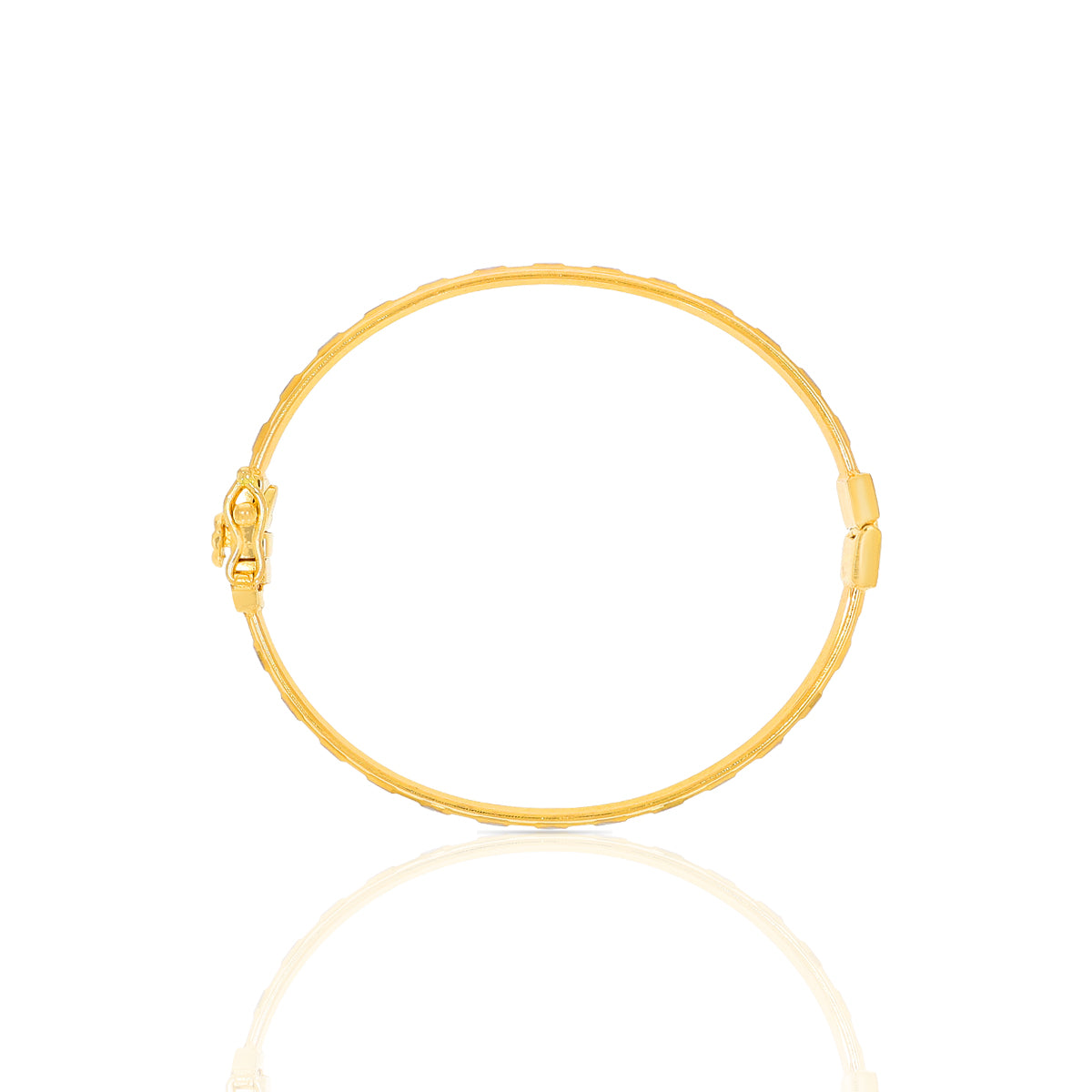 Refined Macho 22K Gold Band