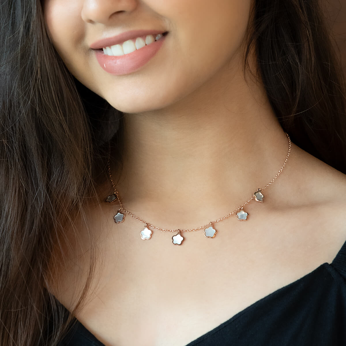 Charming Star Rose Gold Short Necklace