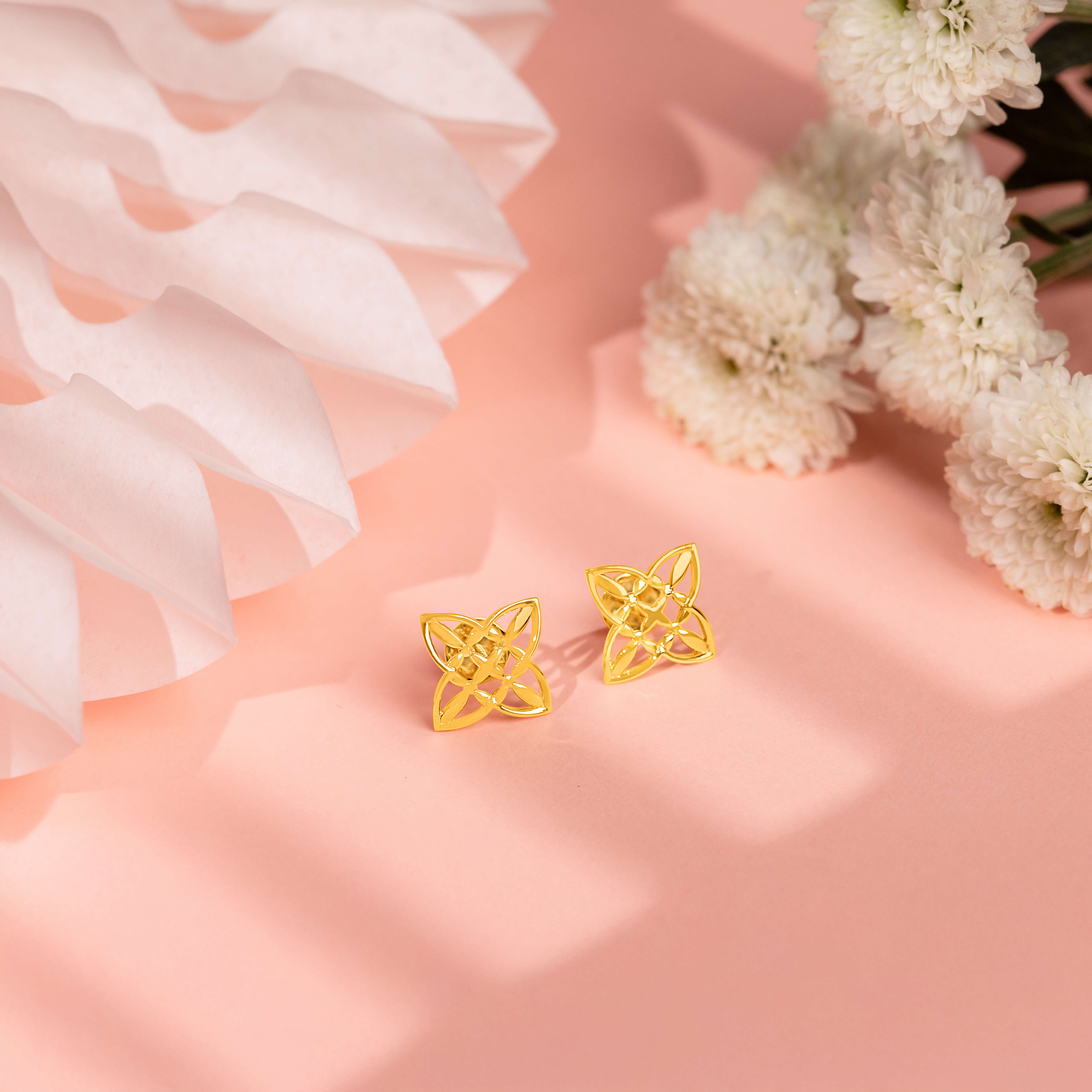 Criss Cross Glow Flora Gold Studs 14K