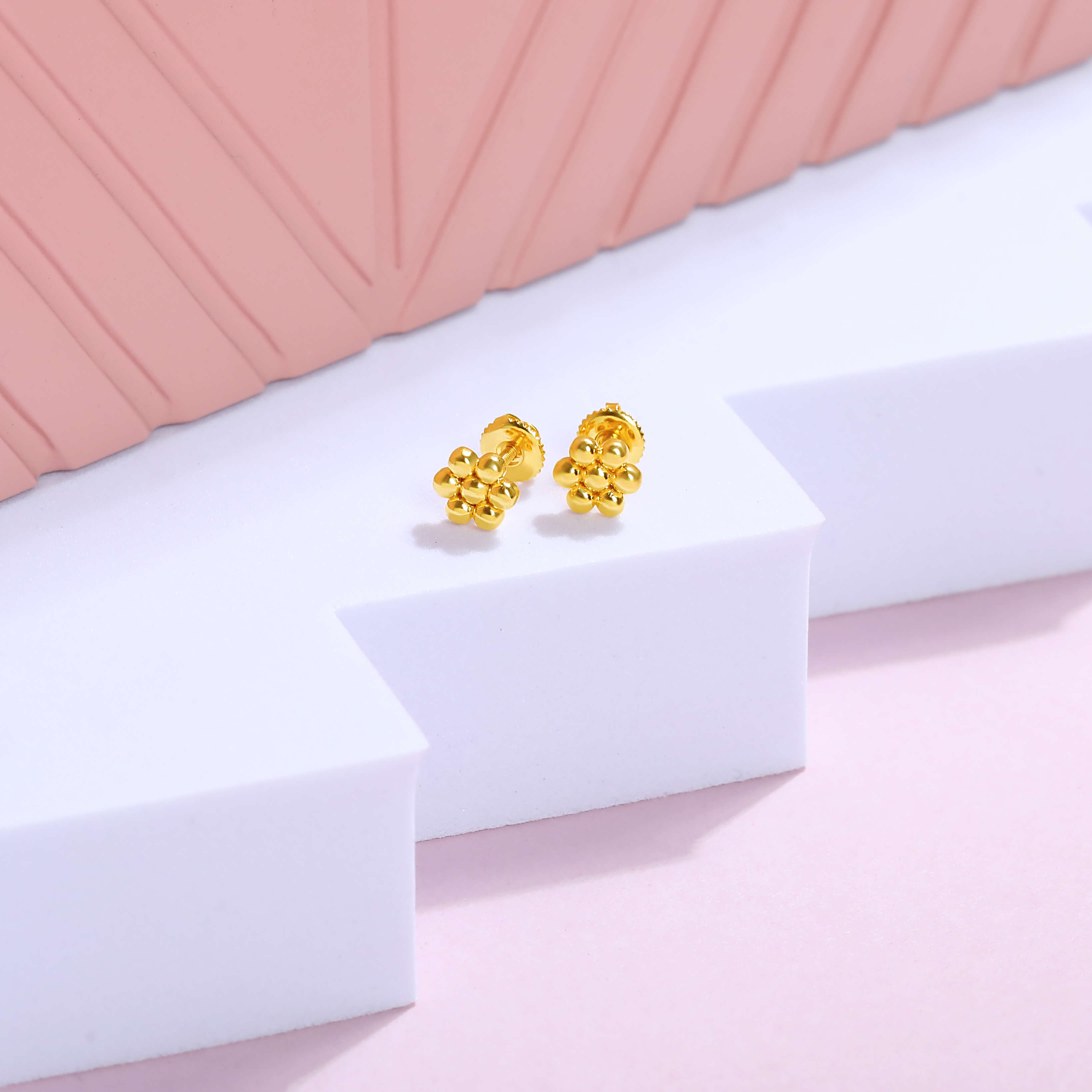 Glistening Full Bloom Glow 18K Gold Studs
