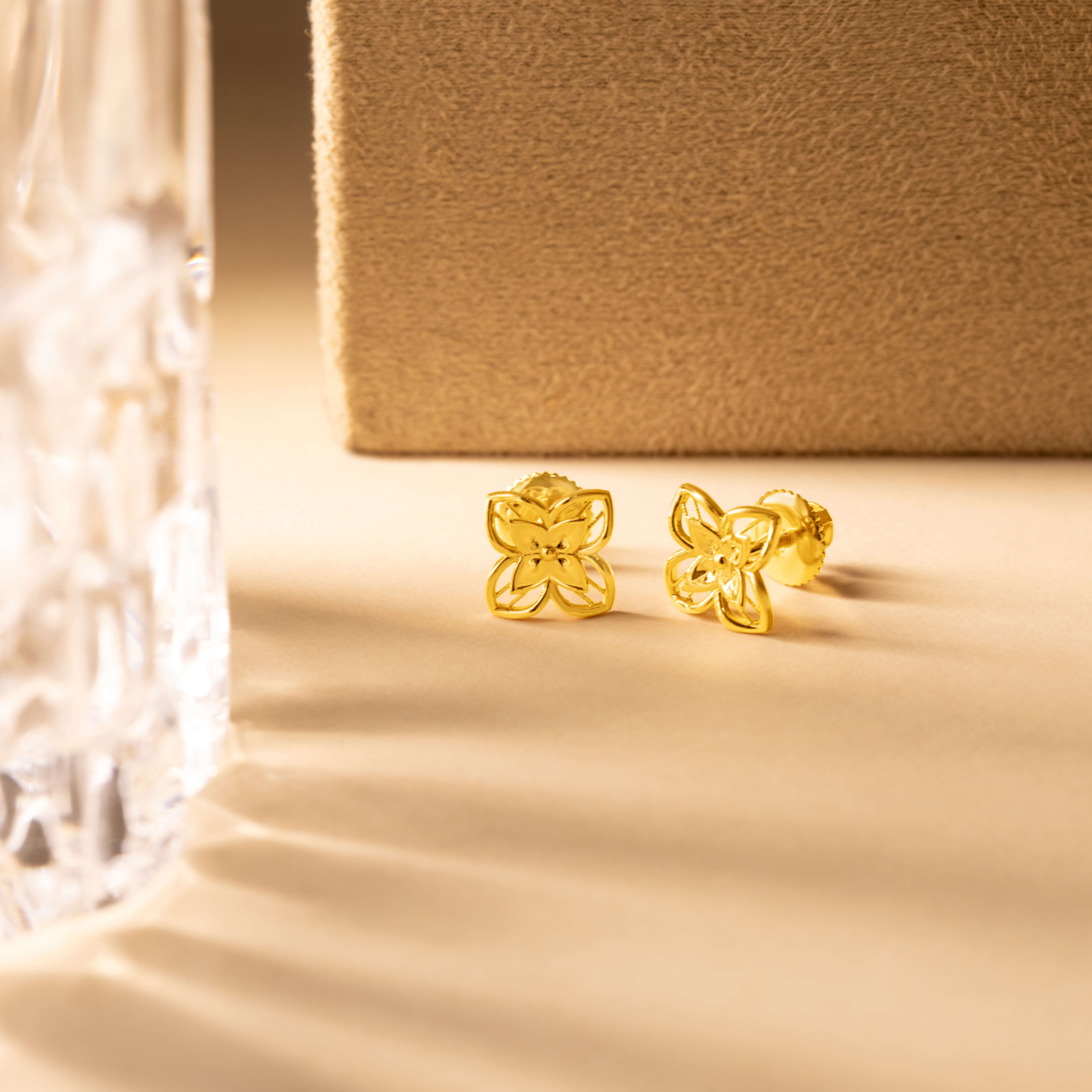 Garden Blossom 18K Gold Studs