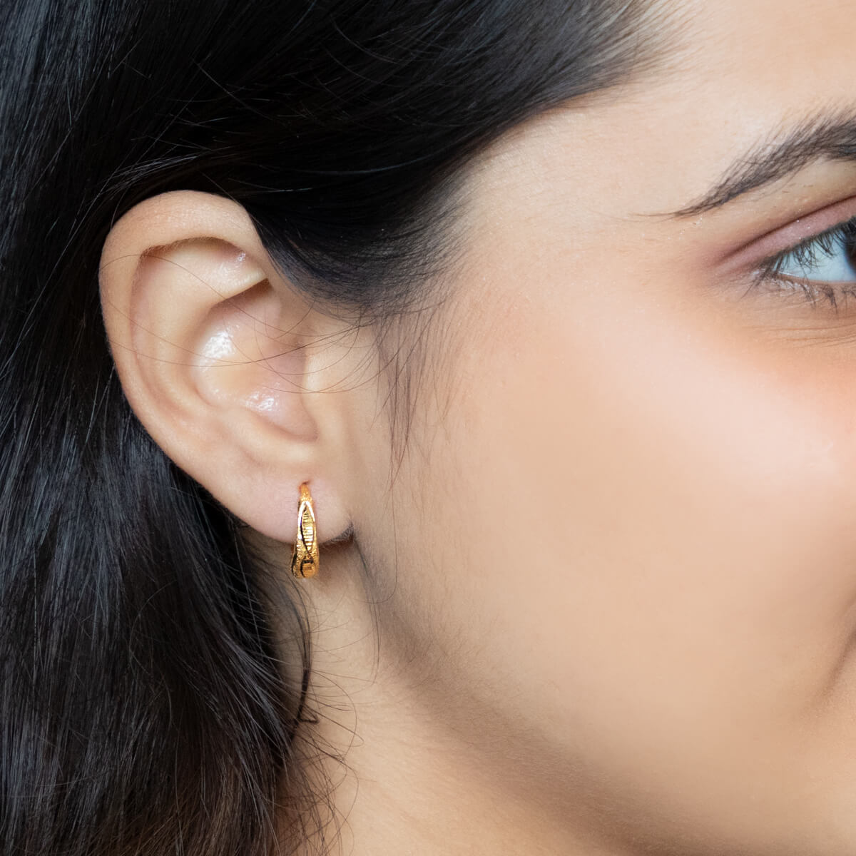 Delicate Artistry Classic Gold Hoops 22K