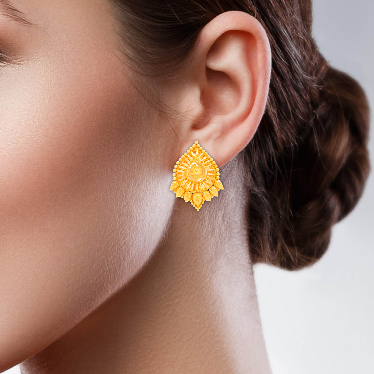 22K Golden Radiance Studs with Delicate Artistry