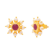 Simple Charming Bloom Studs in 22K Gold
