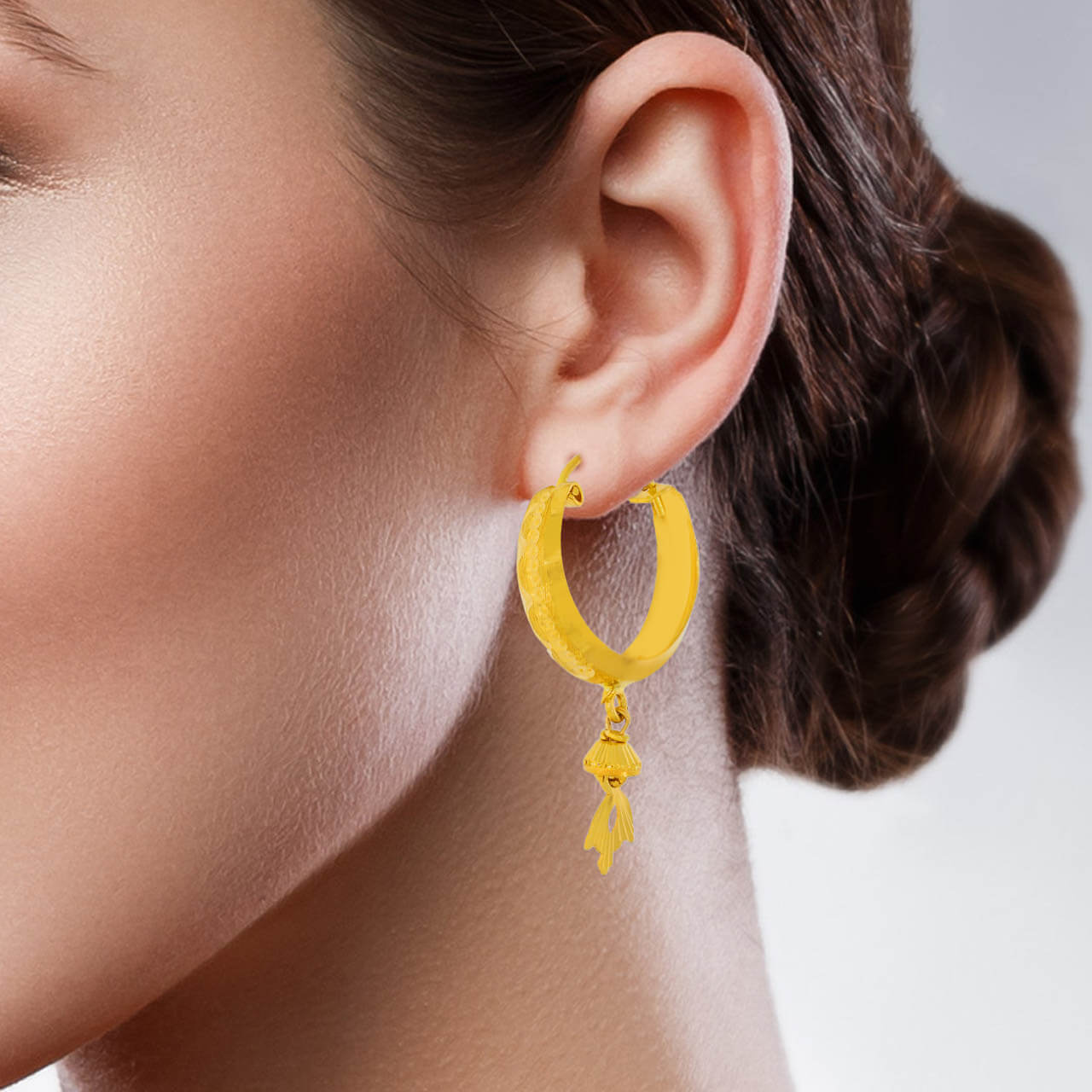 Gorgeous Charming Oval Hoops in 22K Gold