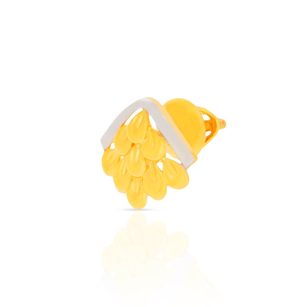 22K Gold Stud Earrings For a Graceful Charm