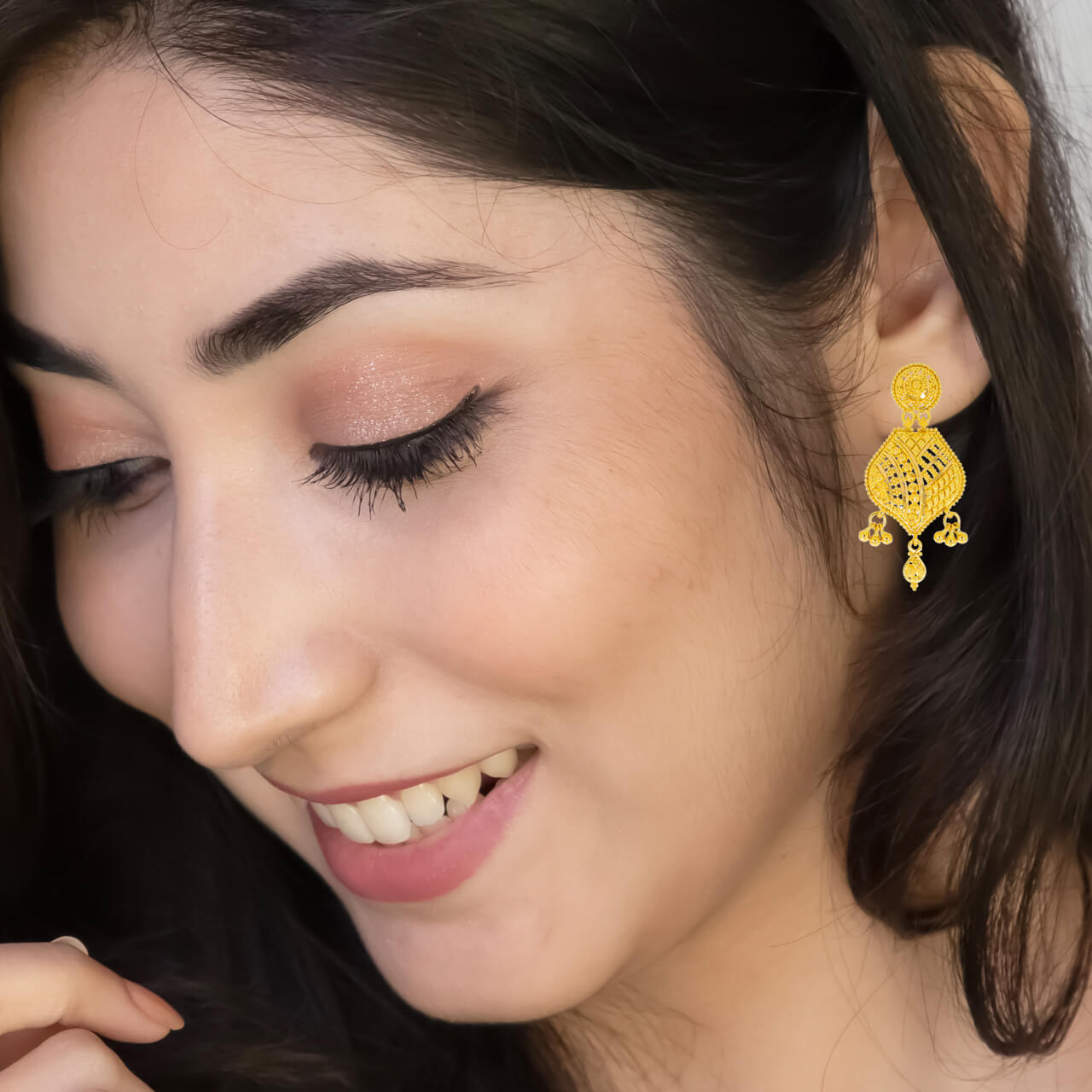 Mesmerizing Beads Detailing 18K Gold Danglers