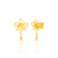 Chic Floral 22K Gold Stud Earrings for a Soft Touch
