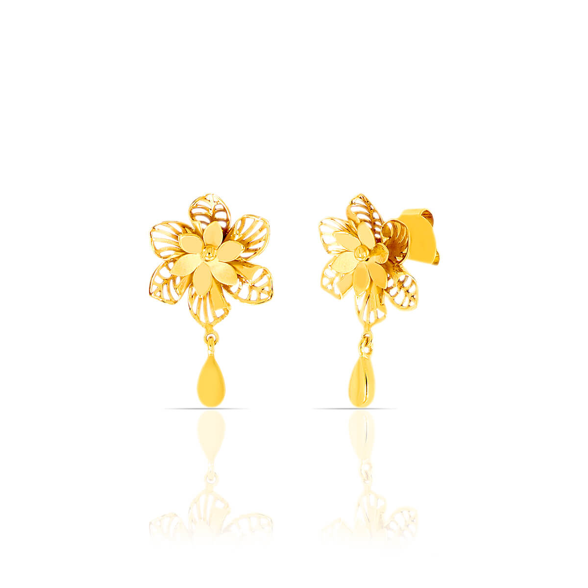 Chic Floral Stud Earrings for a Modern Look in 22K
