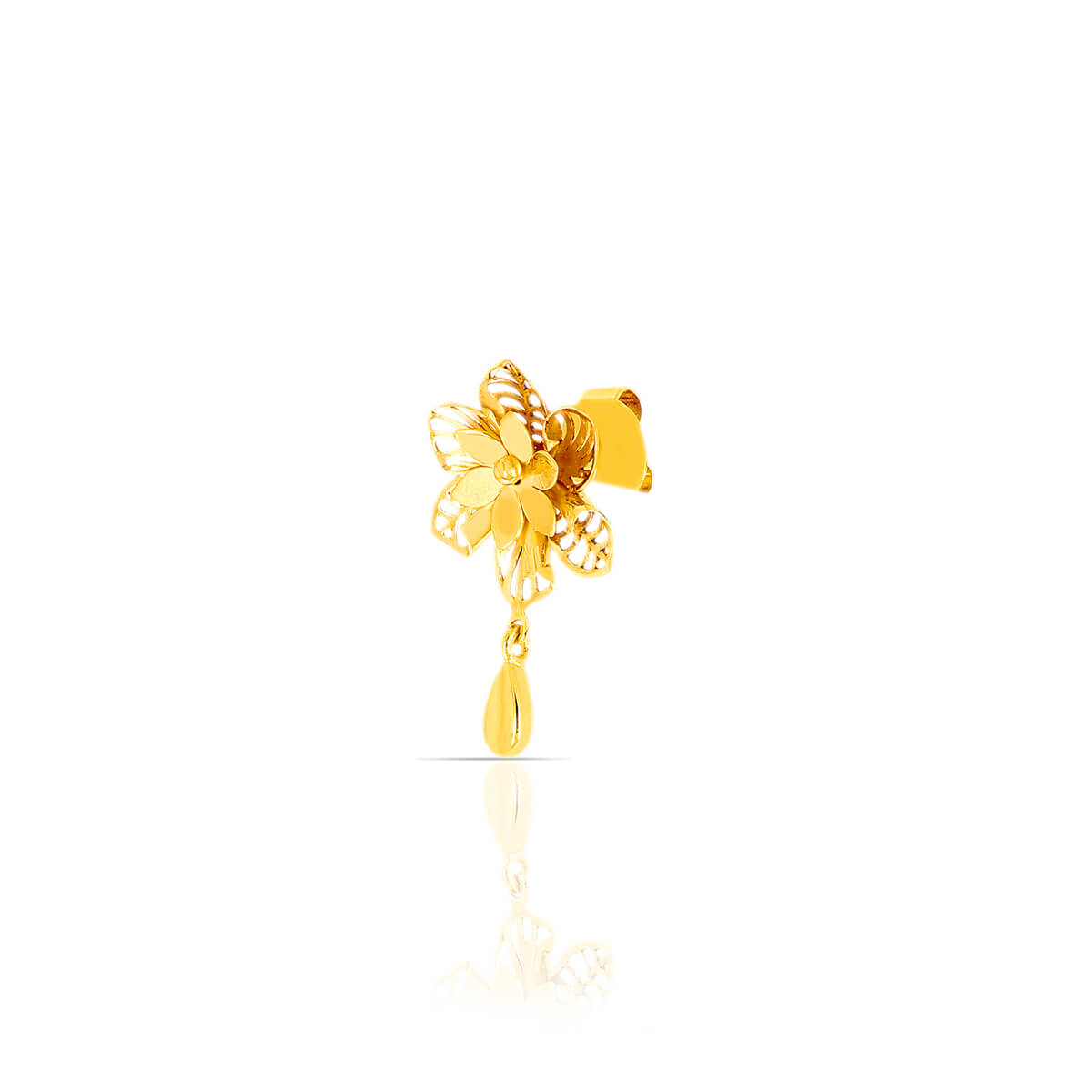 Chic Floral Stud Earrings for a Modern Look in 22K