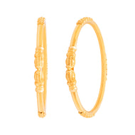 Captivating Gleam Gold Bangle