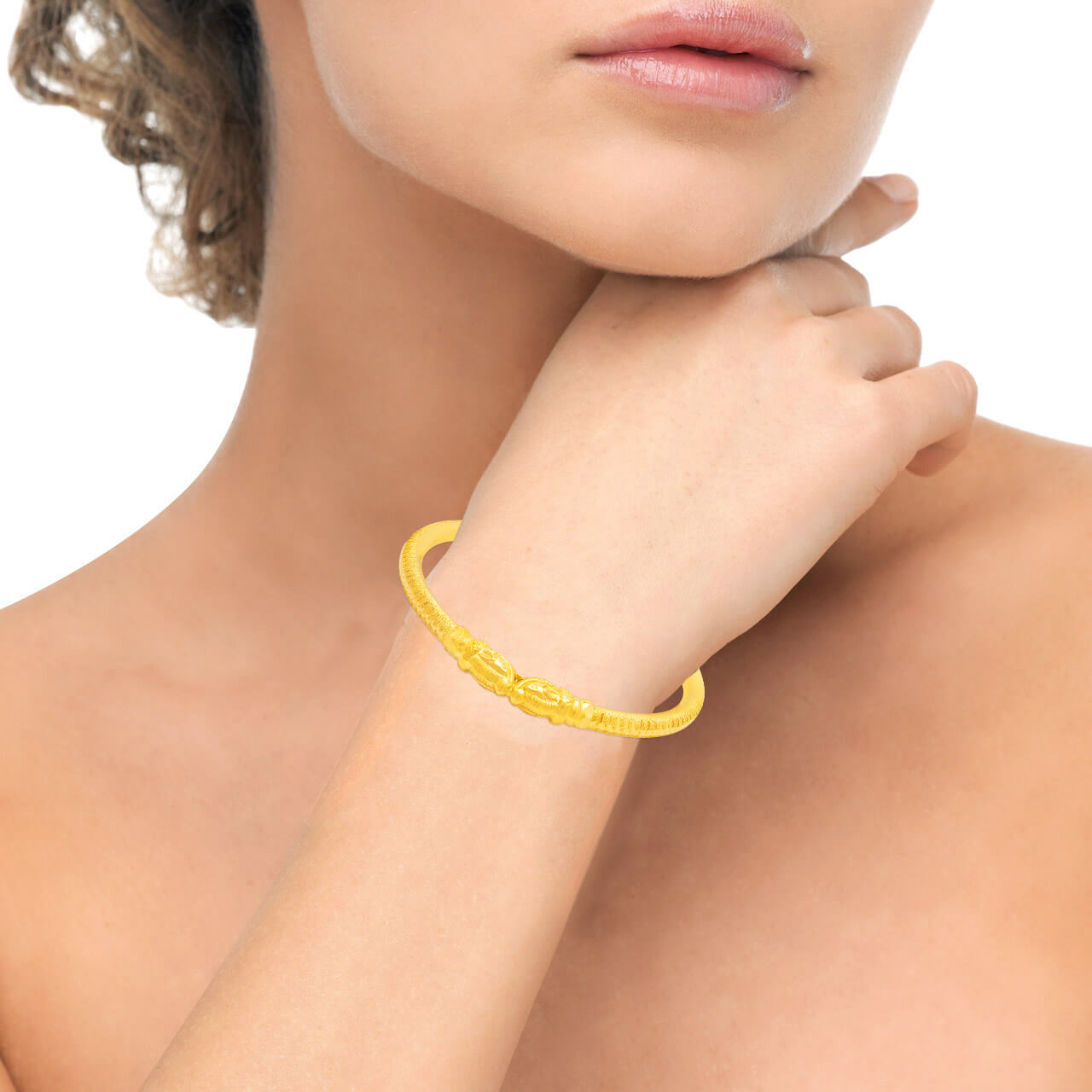 Noble Glow Gold Bangle