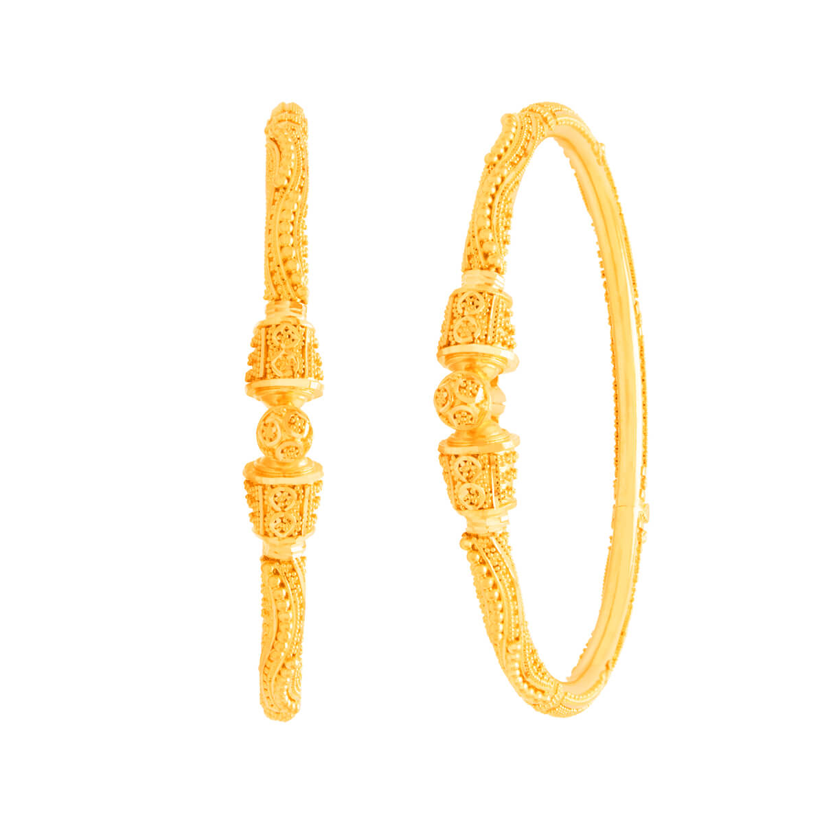 Classic Poise Gold Bangle