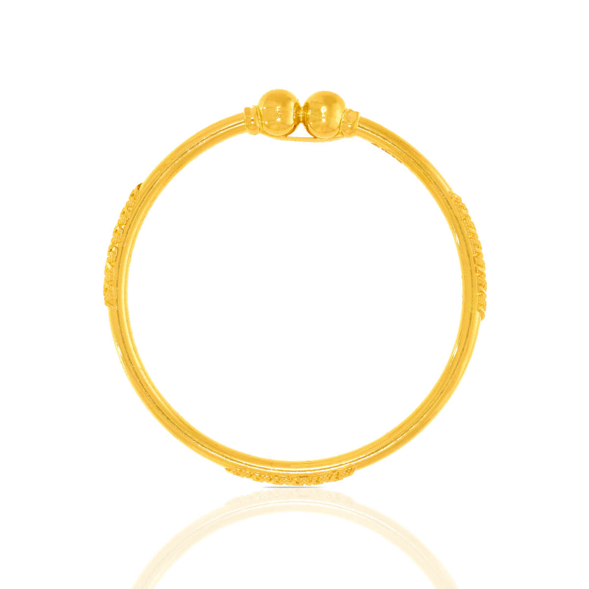 Gold Bangle with Refined Elegance
