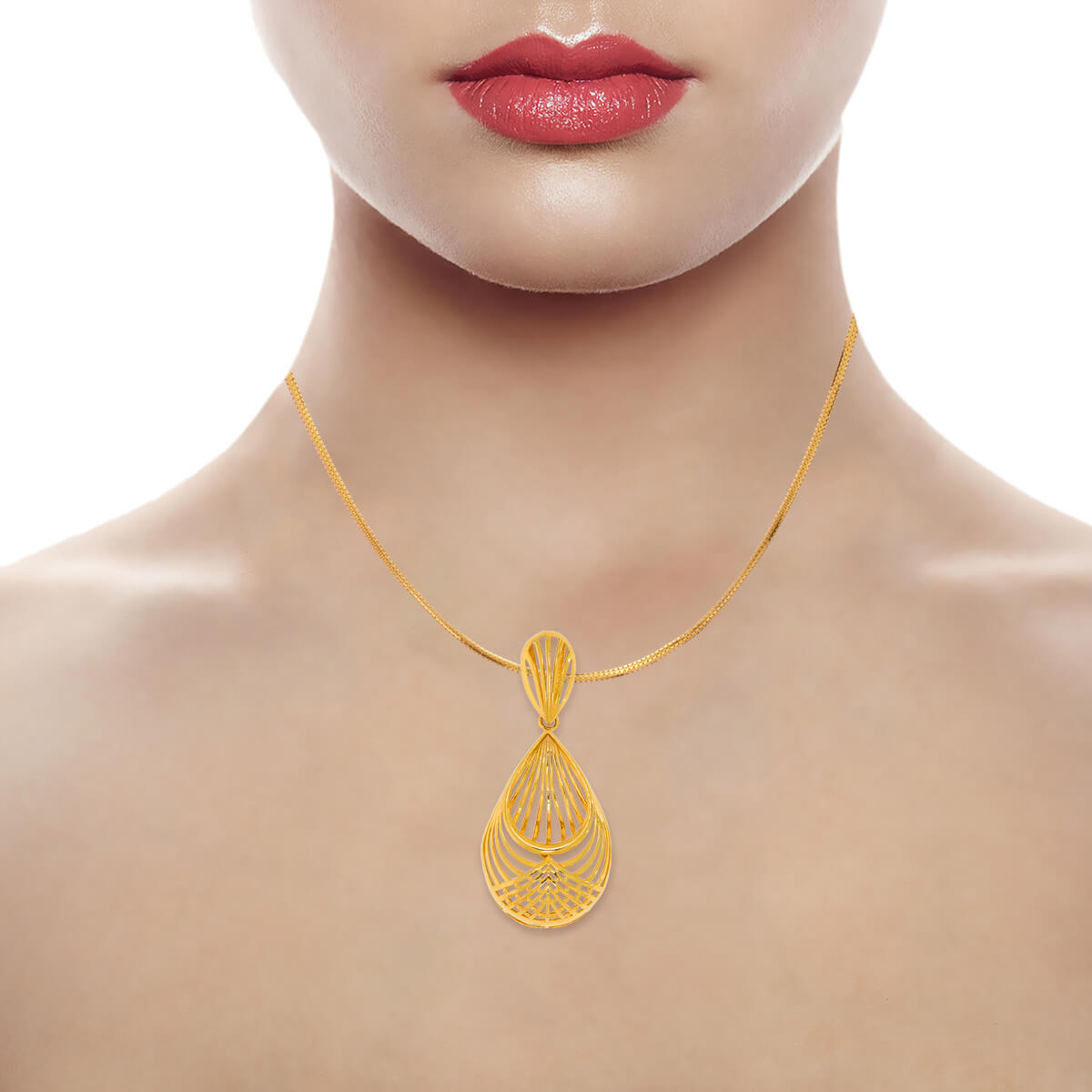 Delicate Luxe Gold Pendant for Women