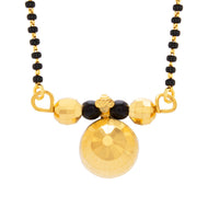 SleeK Shimmer 22K Gold Maniwati