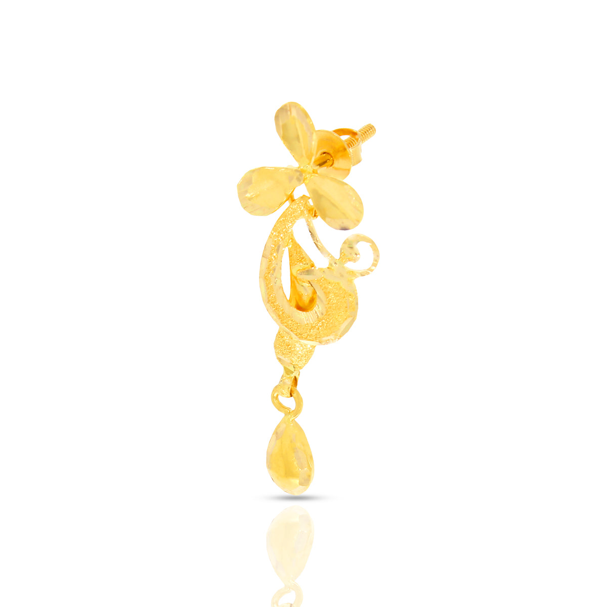 Alluring Artistry Gold Short Necklace