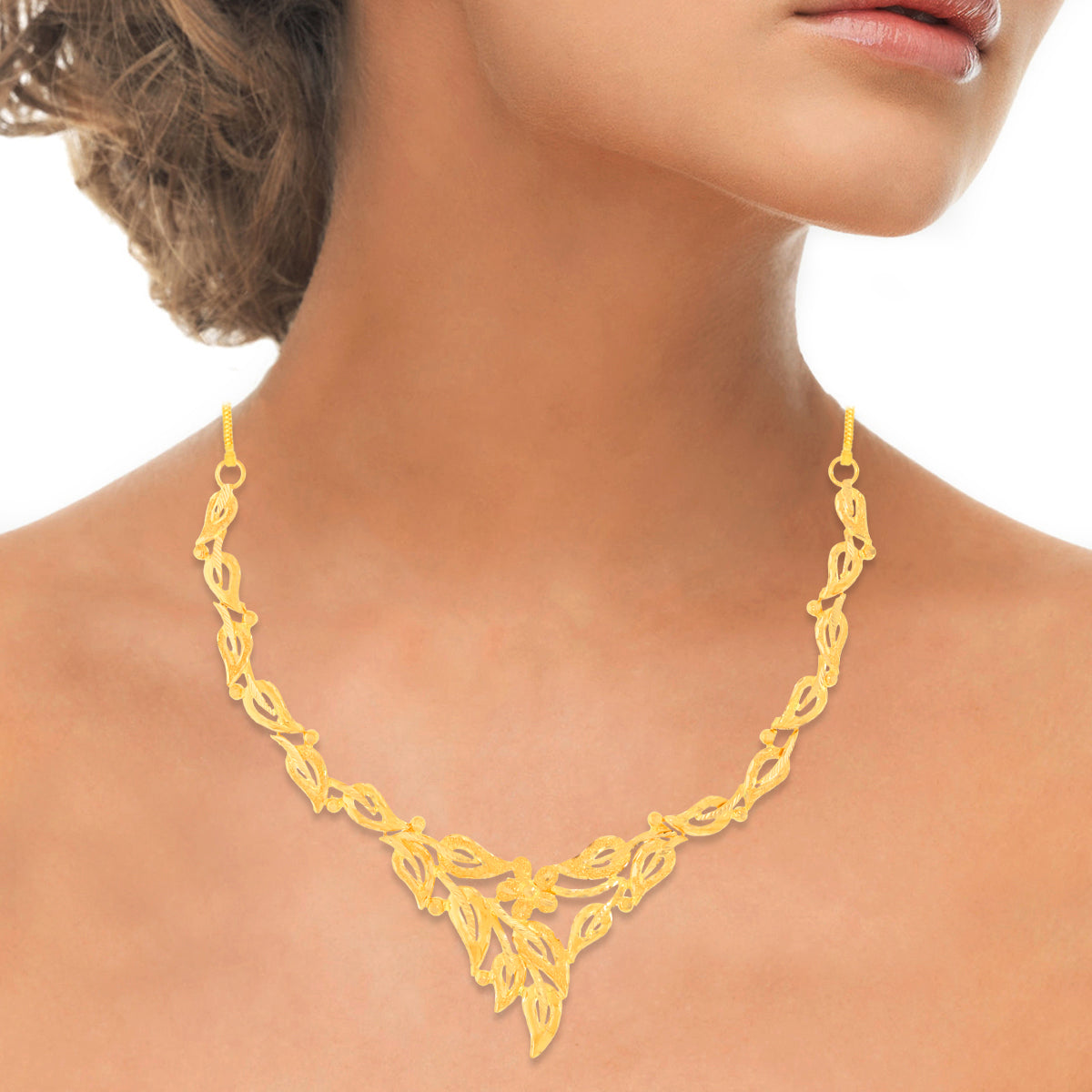 Majestic Foliate Crafting Gold Short Necklace
