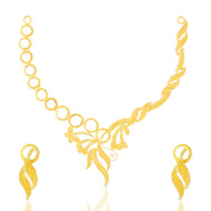 Radiant Artistry Gold Short Necklace