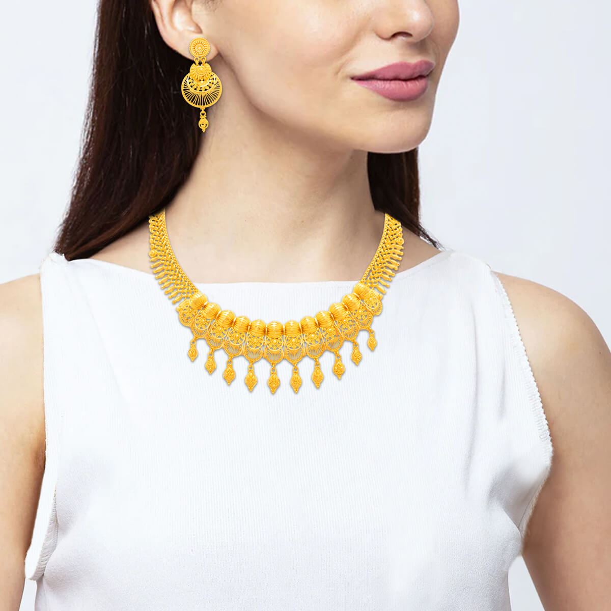 Splendid Elegance Gold Short Necklace_GNKD22001858_GERD23001890