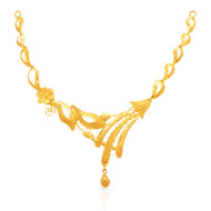 Lusturous Graceful Gold Short Necklace
