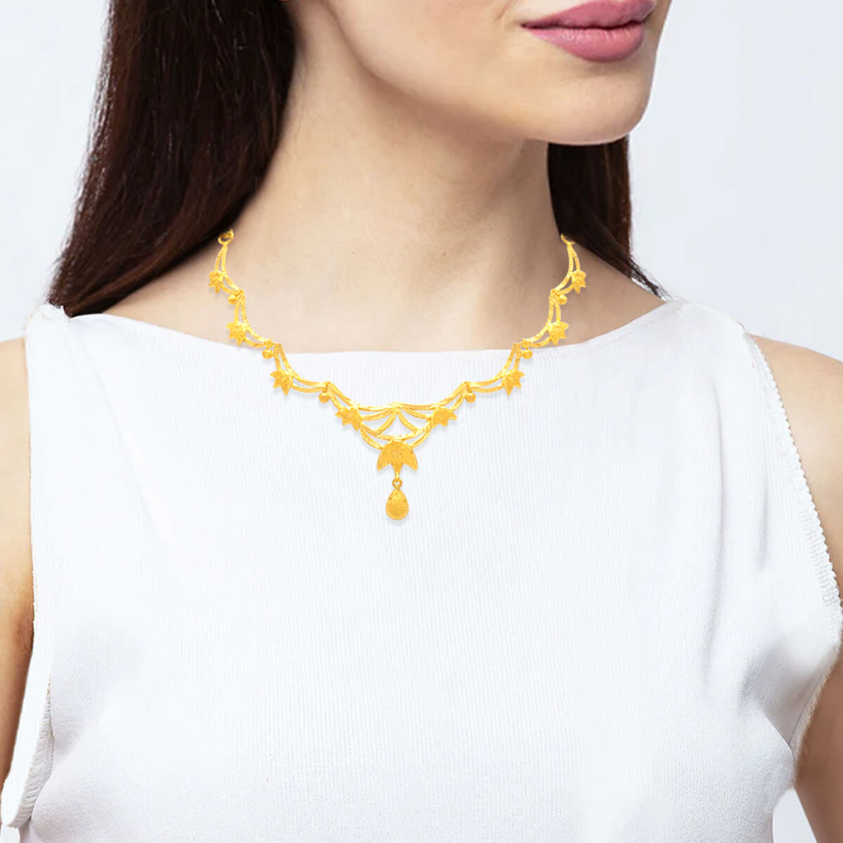 Modern Glamorous Gold Short Necklace