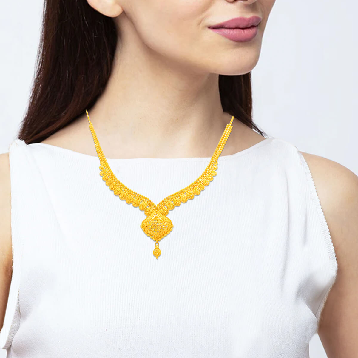 Royal Gleam Gold Short Necklace