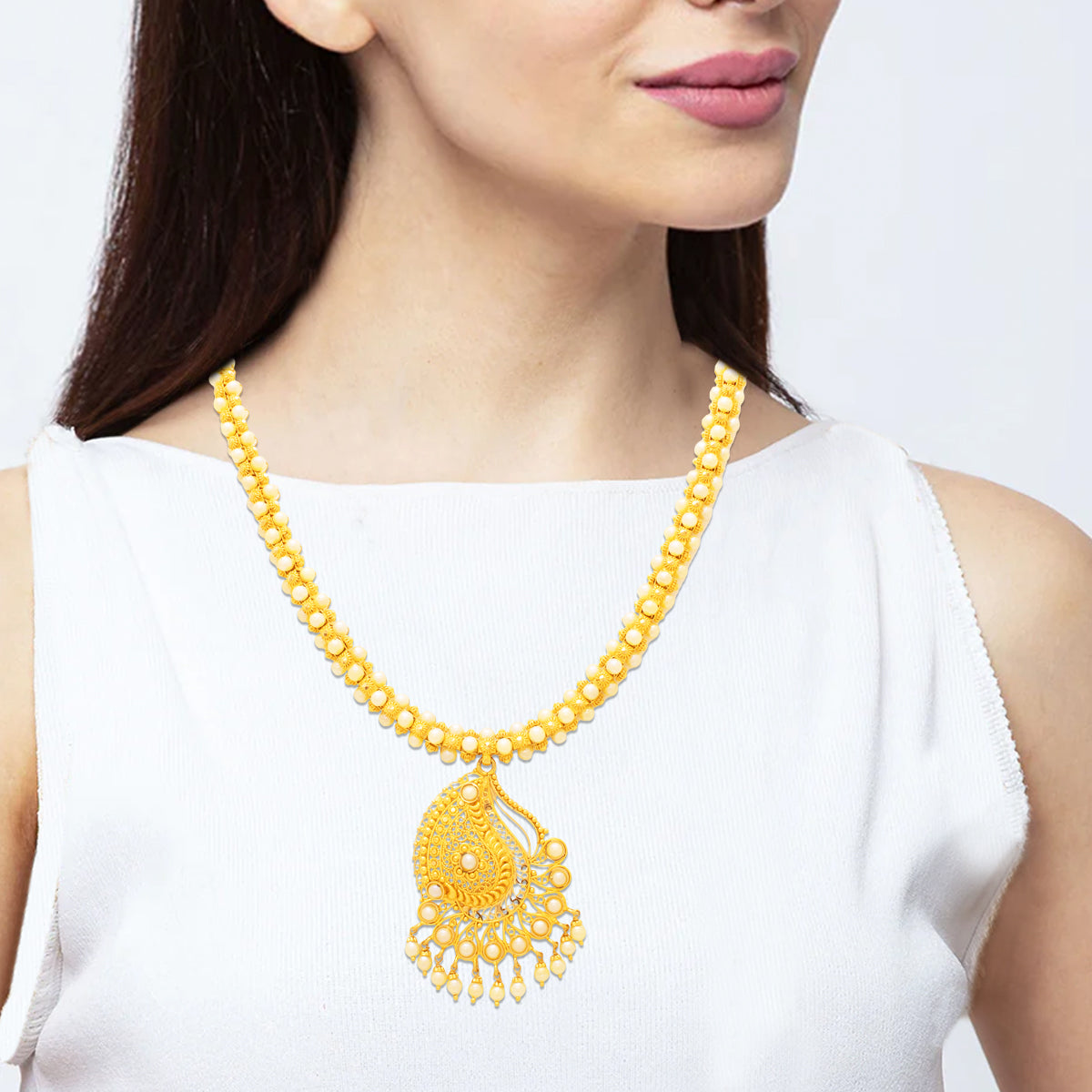 Enchanting Bloom Gold Short Necklace