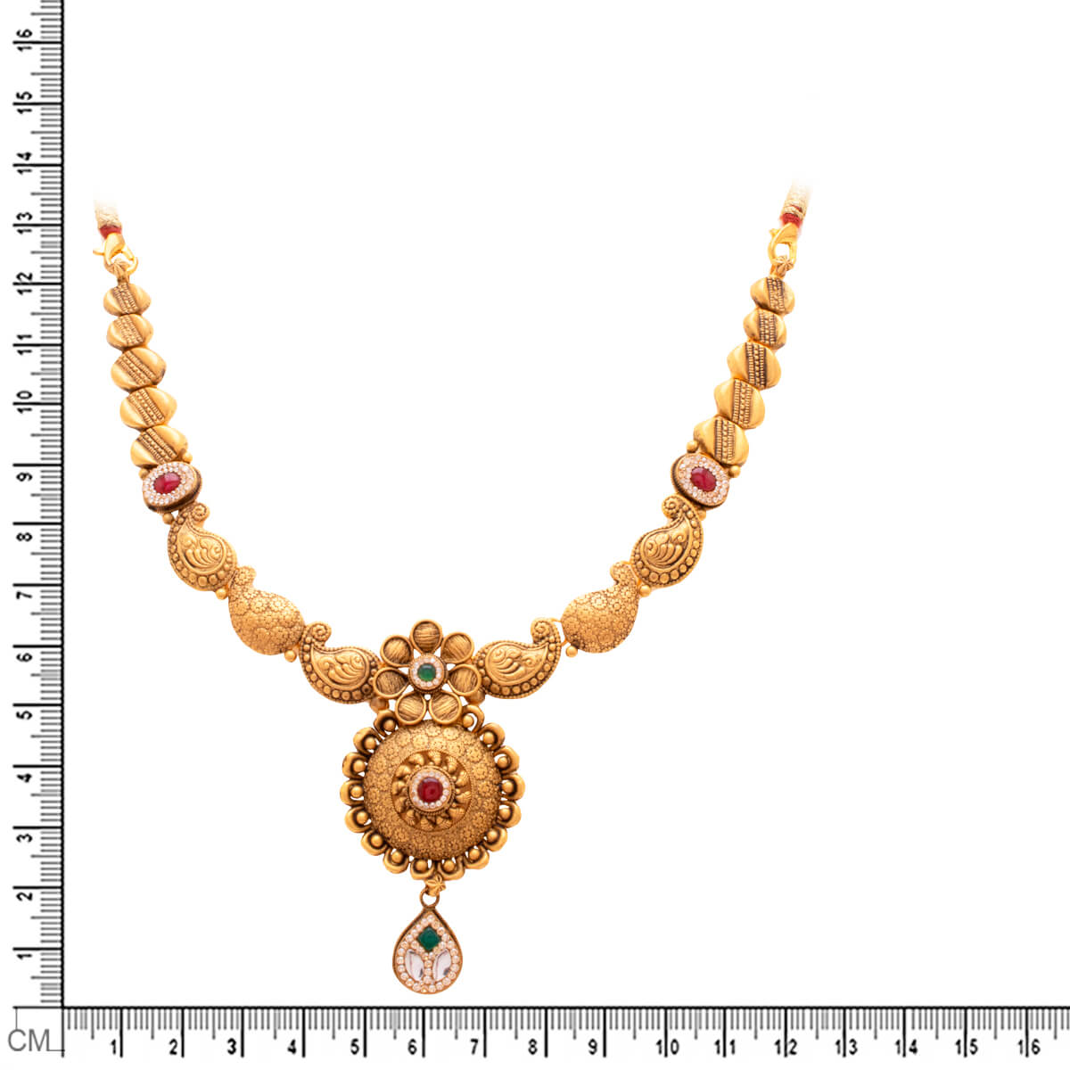 Gold Short Necklace with Classic Opulence