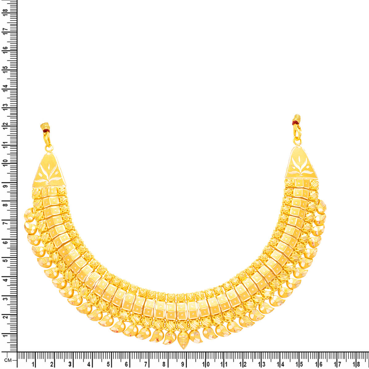 Lustrous Sophisticated Gold Short Necklace