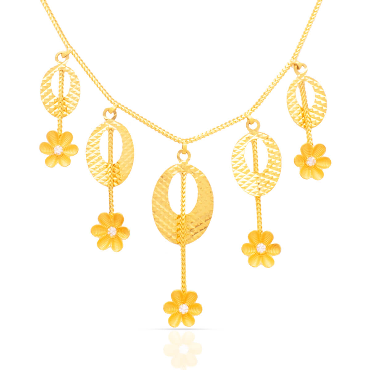 Gold Short Necklace with Minimlaist Flair