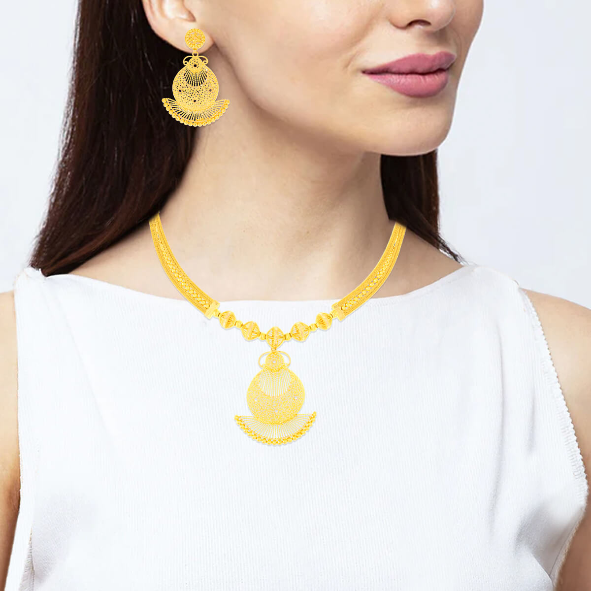 Majestic Marvel Wedding Gold Necklace