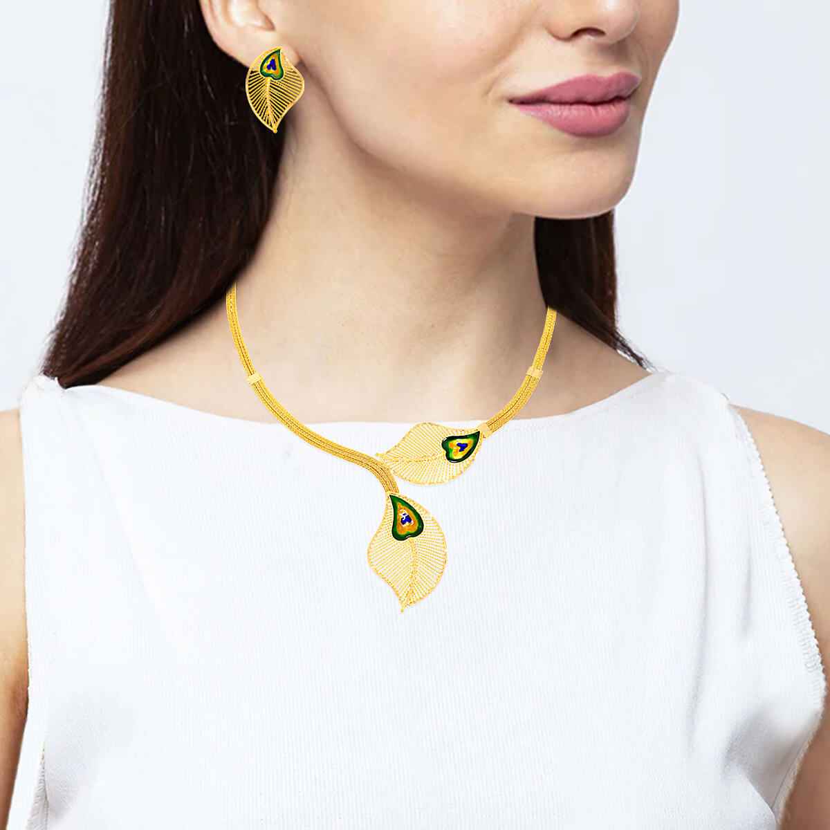 Urban Foliate Gold Short Necklace
