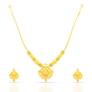 Gold Short Necklace with Exquiste Crafting