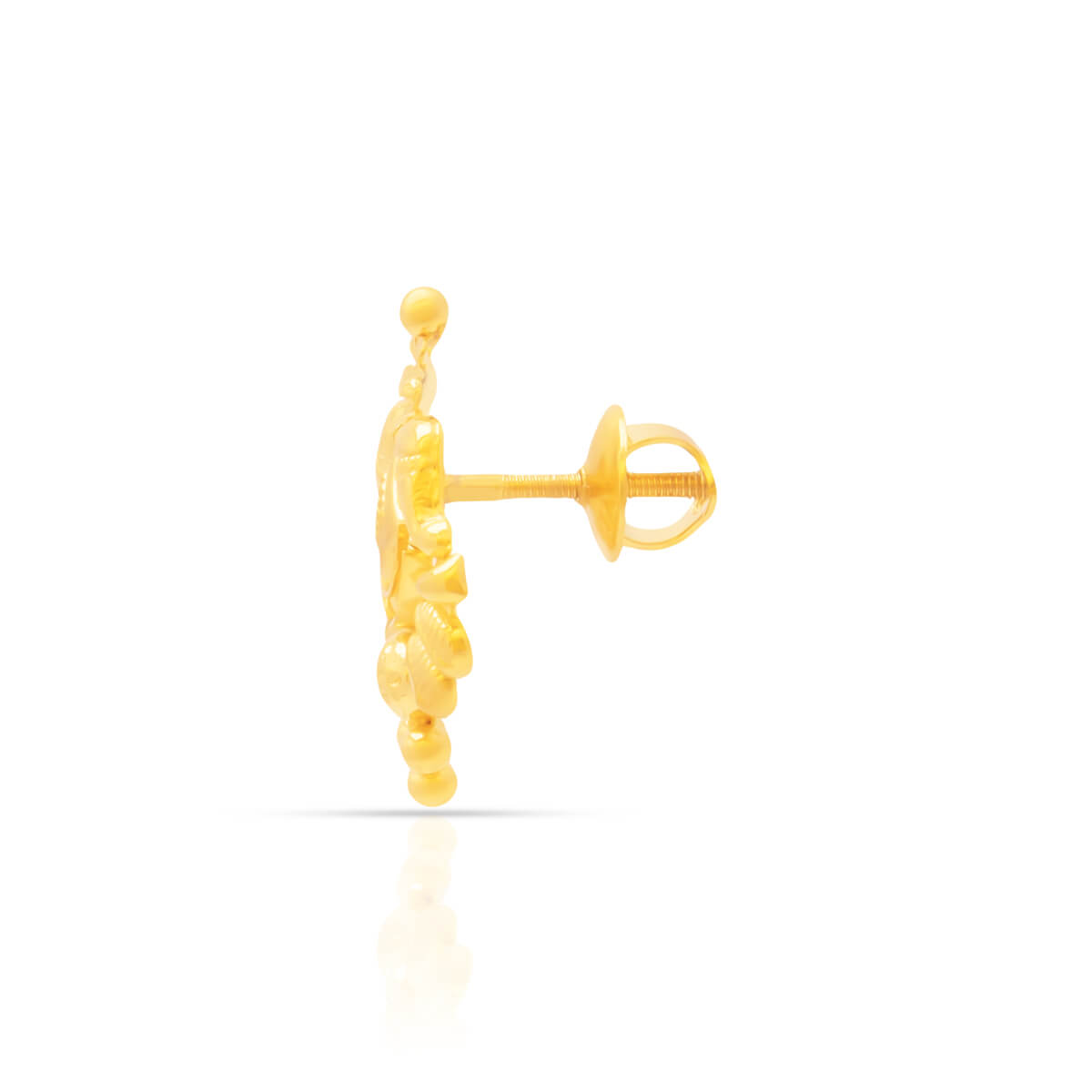 Gold Short Necklace with Exquiste Crafting