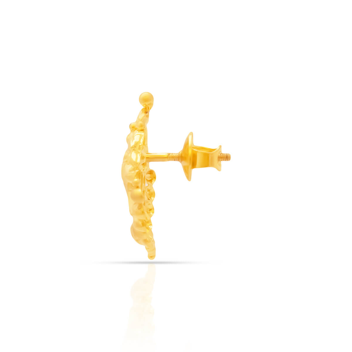 Gold Short Necklace with Exclusive Crafting