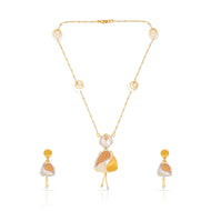 Alluring Shine Gold Short Necklace