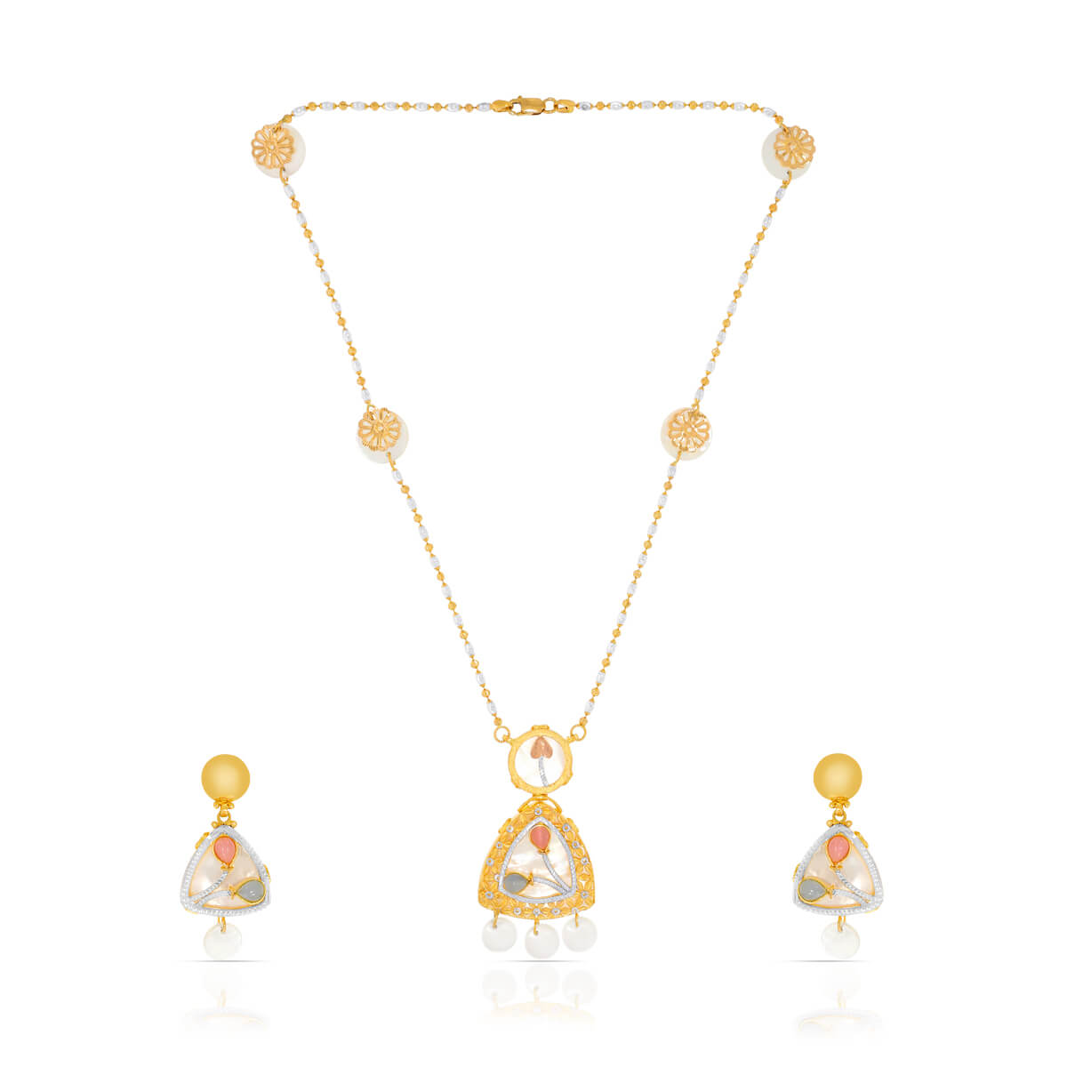 Triad Gold Short Necklace with Effortless Shine