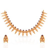 Luxe Bold Gold Short Necklace