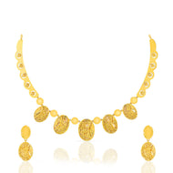 Charming Oblong Gold Short Necklace