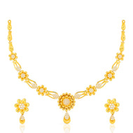 Luxurious Charm Gold Short Necklace