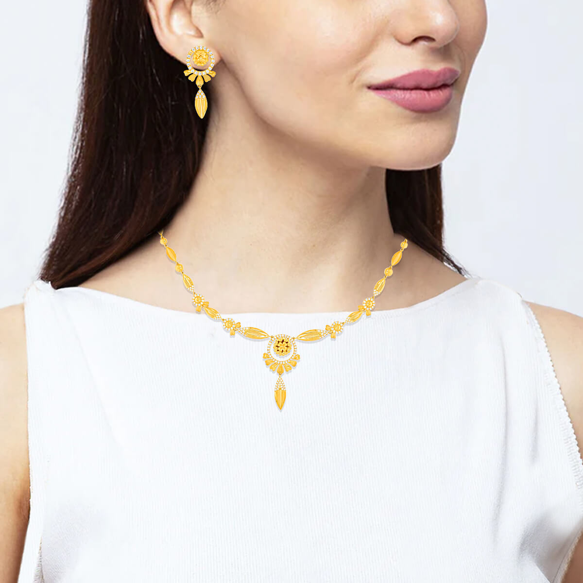 Modern Grace Gold Short Necklace
